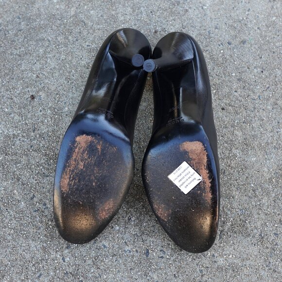 Authentic GUCCI Classic Black Leather Pumps 8.5 (Fit 7.5) - Picture 8 of 11